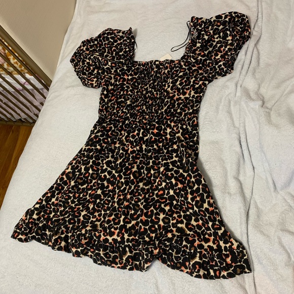 Dress - Picture 2 of 4